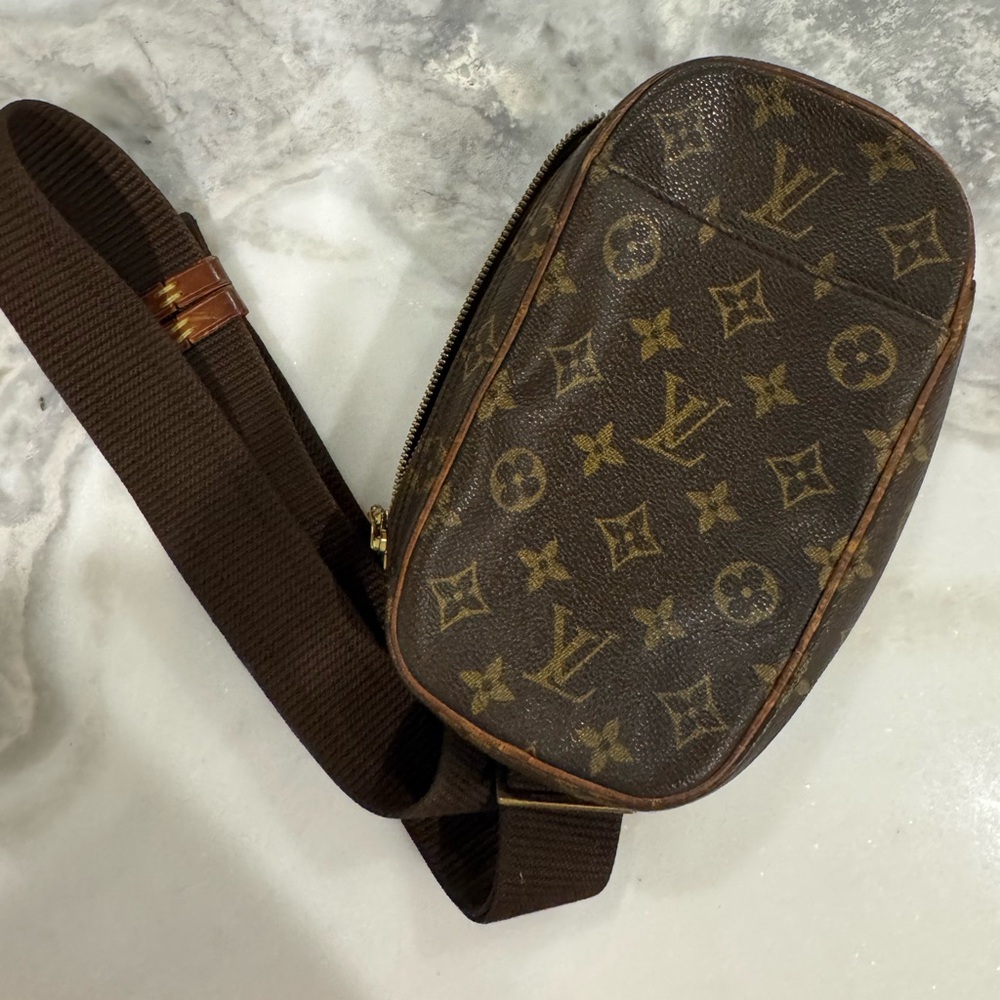 Louis Vuitton Monogram Brown Belt Bag